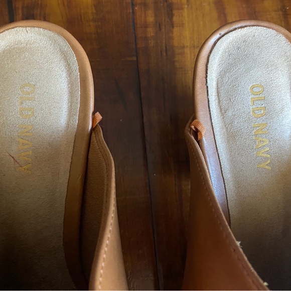 Old Navy Cognac Faux Leather Pointed Toe Mule Clogs - Picture 4 of 7